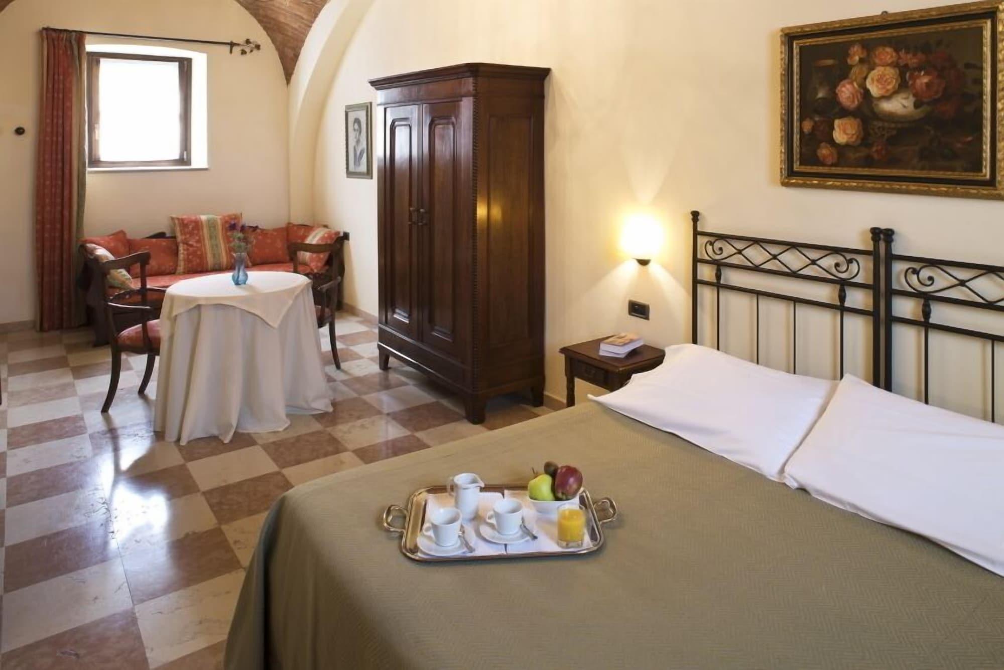 Albergo La Corte Albertina ブラ エクステリア 写真