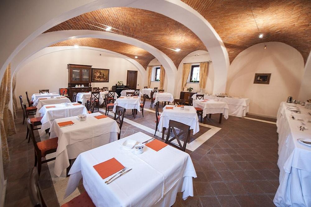 Albergo La Corte Albertina ブラ エクステリア 写真