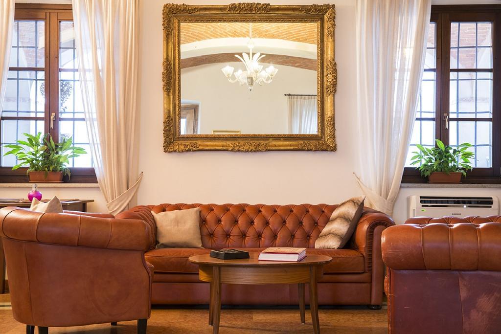 Albergo La Corte Albertina ブラ エクステリア 写真